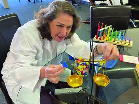 Los Alamos Retiree Fights in Increments of 10 for Adoption of Metric System